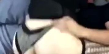 Olgun Milf kar?ya kucakta &ccedil;ak?yor