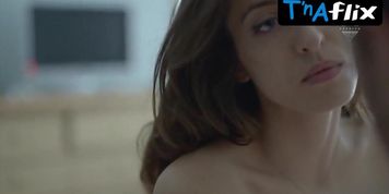 Anastasiya Meskova Butt Scene  in Sladkaya Zhizn