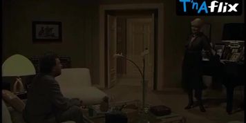 Sylva Koscina Sexy Scene  in Sunday Lovers