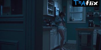Katja Herbers Underwear Scene  in Evil