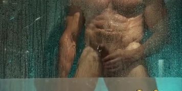 Bound hunk sucks fat rod