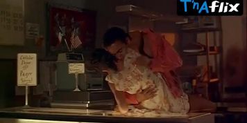 Jada Pinkett Smith Butt Scene  in Jason'S Lyric (Norma Joel)