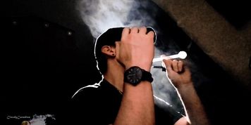 It's watch me blow some clouds time (Mia D Coccinelle)
