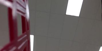 Upskirt of gorgeous business skirt MILF 1