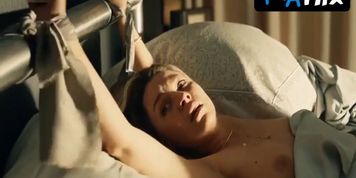 Karolina Lodyga Breasts Scene  in Kommissarin Heller: Hitzschlag