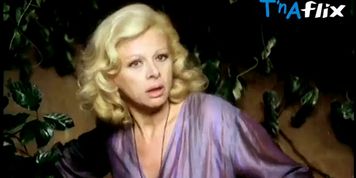 Zeudi Araya Sexy Scene  in Tesoro Mio