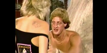 On The Beach - Or Not (USA 1993, Raven Richards, Nikki Knight) - Nikki Sexx (Nicole Wright, Nikki Knights)