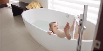 Scarlett and Julie help each others orgasm (Julie Kay, Scarlett Sage)