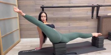 Yoga Splits