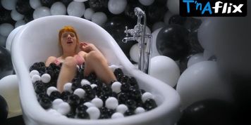 Diana Gomez Breasts,  Underwear Scene  in Valeria