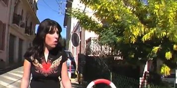 DEADLY KNEE BALLBUSTING