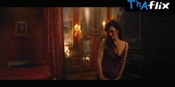 Phoebe Tonkin Sexy Scene  in Babylon