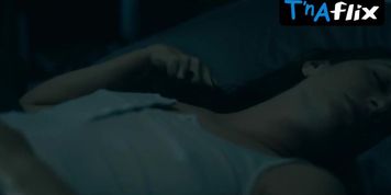 Kate Siegel Sexy Scene  in The Haunting Of Hill House