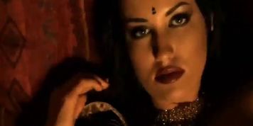 Bollywood-Nudes MILF Dancer