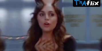 Eliza Dushku Sexy Scene  in Bring It On