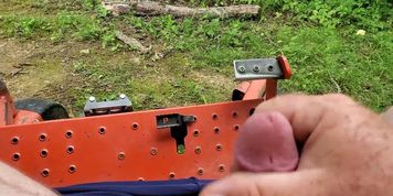 Jacking off on lawnmower 