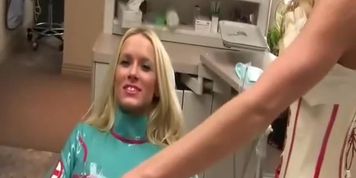 Dentist 