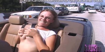 Huge Tits And Nipples Bare In My Car