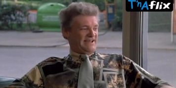 Suzanne Reuter Butt Scene  in Yrrol - En Kolossalt Genomtankt Film