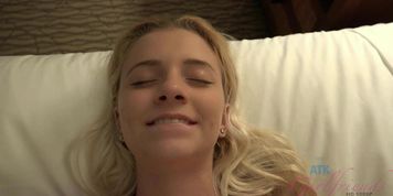 Hard Cock In My Hot Girlfriend - Riley Star