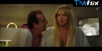 Joanna Liszowska Breasts Scene  in Swingers