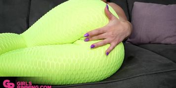 GIRLSRIMMING - Outstanding ass licking with petite latina Sara Diamante