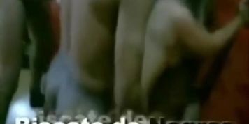 Casadinha de Curitiba &acirc;?? PR Em Suruba Com v&Atilde;&iexcl;rios Amigos do Casal e Marido Corno Faz Porno Amador