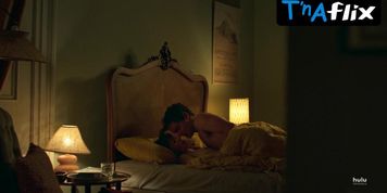 Daisy Edgar-Jones Breasts Scene  in Normal People