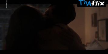 Idil Uner Sexy Scene  in Rewind: Die Zweite Chance