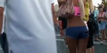 Peeping for ass in Jeans, Pants and Spande