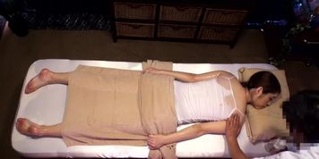 Sexy Jap girl loves sensual massage