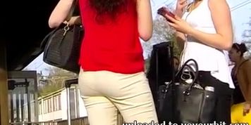 Candid - Young Girl With Pantie Lines In Tight Pants