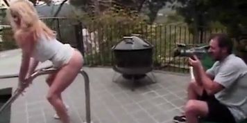 Curvy MILF banging