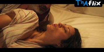 Marion Cotillard Sexy Scene  in Frere Et Soeur