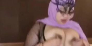Bokep Indo Tante Hijab Montok Dientot Minta Ampun