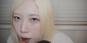 DOOBOO ASMR Mouth Sounds and Tingles Patreon Video