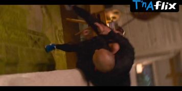 Megan Fox Sexy Scene  in Expend4Bles
