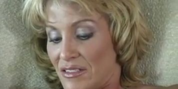 FIONA CHEEKS MICHELLE ST JAMES LESBIAN (Michelle St. James)