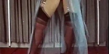 BE BOP A LULA - vintage big tits dance tease