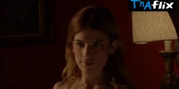 Robin Sydney Breasts,  Butt Scene  in Skull Heads