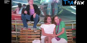Vera Zimmermann Lesbian,  Underwear Scene  in A Estrela Nua