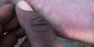 Size 9 Random FEETrub Pale Dirty SOLES In NYC