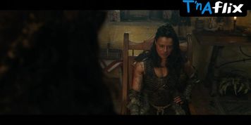 Michelle Rodriguez Sexy Scene  in Dungeons AND Dragons: Honor Among Thieves