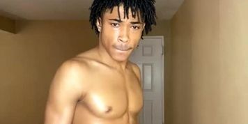 Lightskin Dreadhead Kkingpaul Strokes Cock For Fans