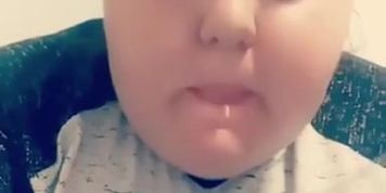 Bbw eating ramen 