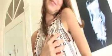 Protruding Pussy Lips (Nubiles)