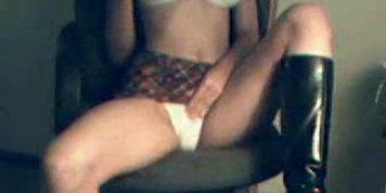 Segretaria Di Milano Si Masturba In WebCam