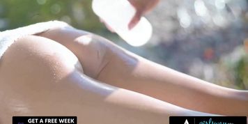 Skinny Vanna Bardot Gets Oiled Up By Resort Masseuse Jasmine Sherni - Spanish