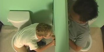 Twinks Screw In Public Bathroom