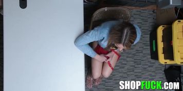 Scared Teen Thief Has To Choose Between A Blowjob And A Jail - SHOPFUCK